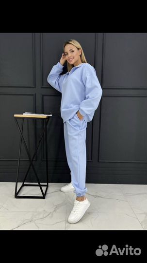 Спортивный костюм