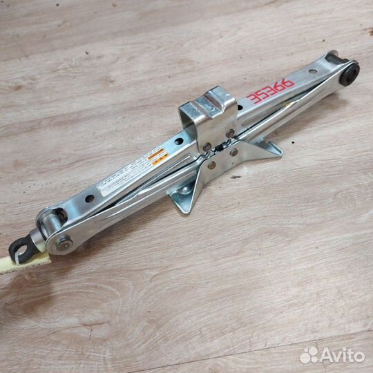 Домкрат Suzuki Grand Vitara 2 2005-2016