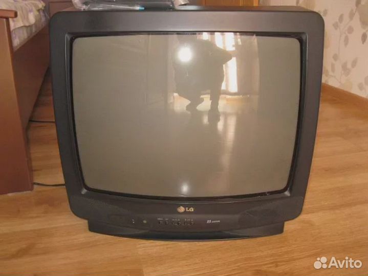 Телевизор кинескопный LG CF-20D30 цветной