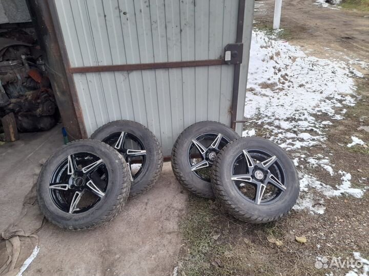 Sava Eskimo Stud 195/65 R15