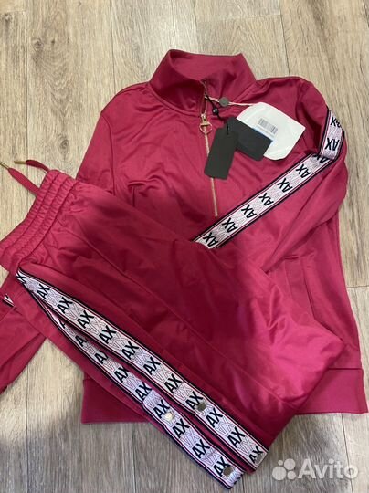 Костюм спортивный