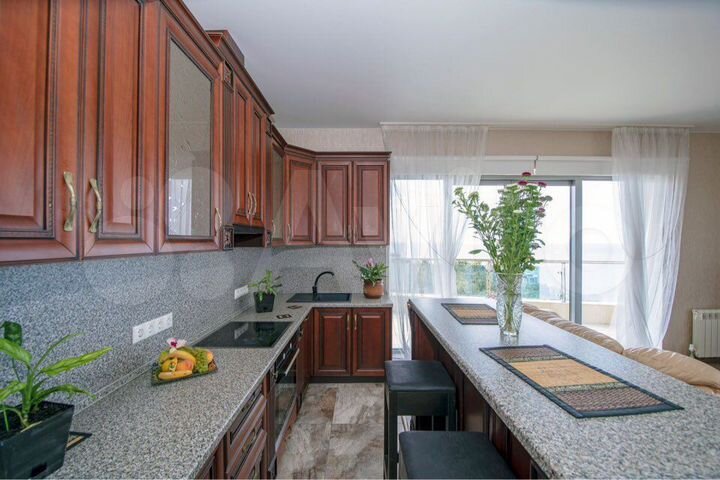 3-к. квартира, 152,3 м², 8/23 эт.