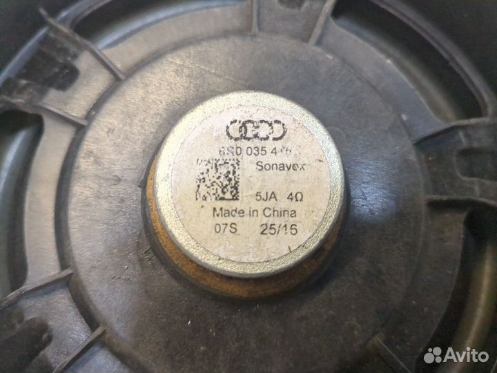 Динамик Audi Q3, 2016