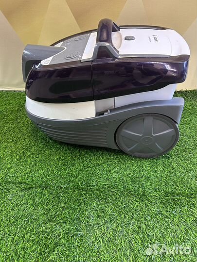 Пылесос Bosch BWD41740