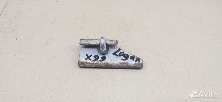 Крепление аккумулятора Logan 2005-2014