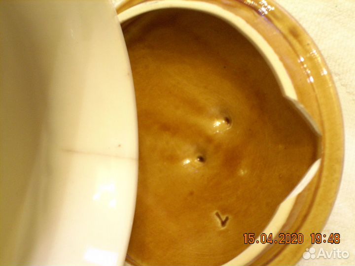 Большой керамический горшок для пищи