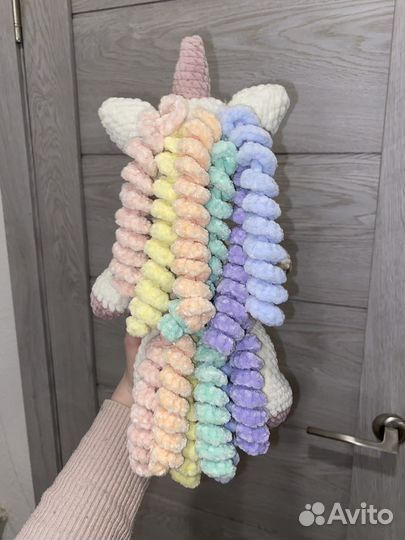 Вязанный единорог