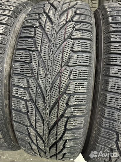 Nokian Tyres Hakkapeliitta R2 SUV 235/65 R17