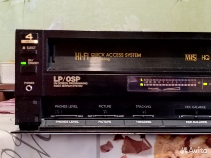 Видеомагнитофон Toshiba V-700T hi-fi stereo