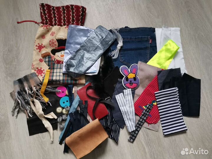 Продам лоскутки и фурнитуру для рукоделия