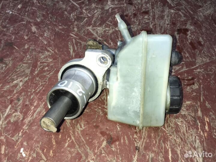 Главный тормозной цилиндр Mercedes W210