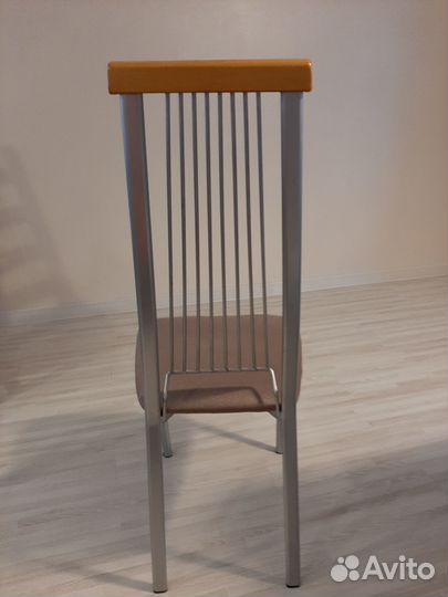 Стулья для кухни металлические