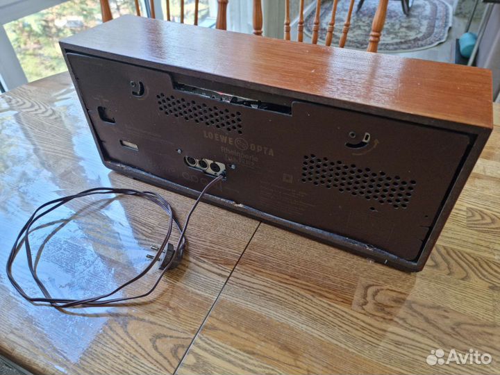 Винтажный ламповый ресивер Loewe opta