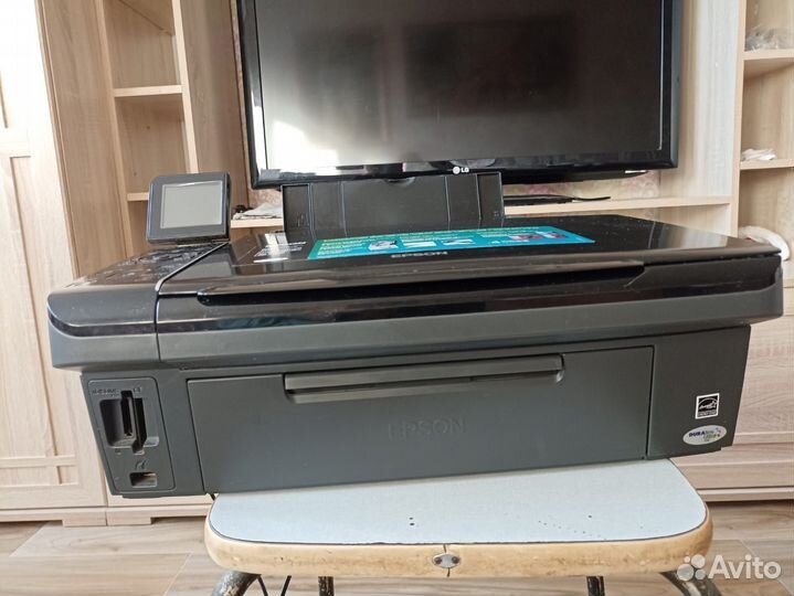 Цветной струйный принтер