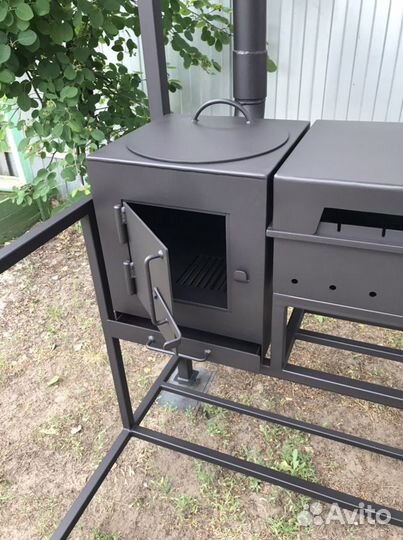 Мангал с крышей