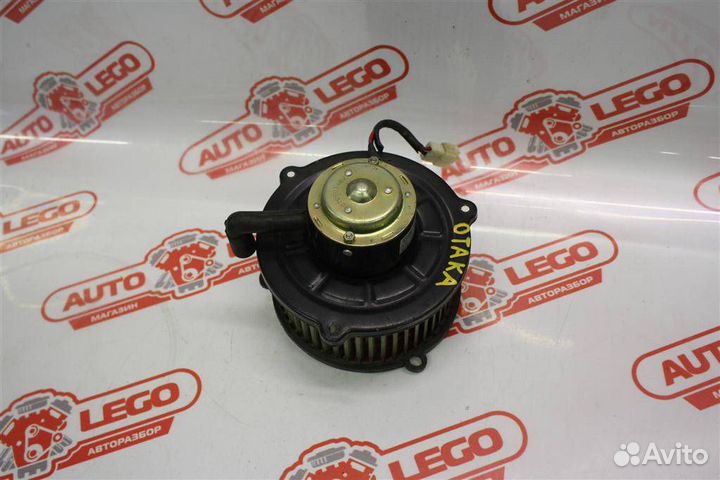 Моторчик печки Geely Otaka 2007 1800068180