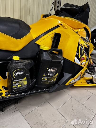 Снегоход горный BRP Ski-Doo Summit 800