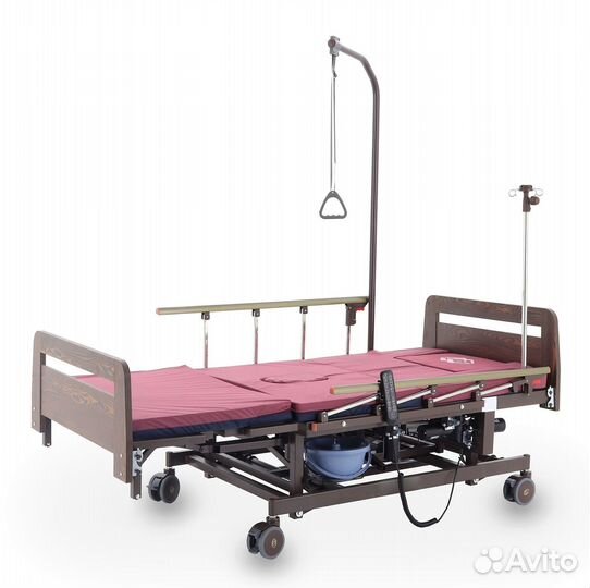 Медицинская кровать для инвалидов