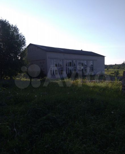 Дом 828 м² на участке 45 сот.