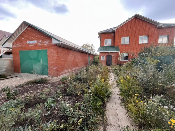 Таунхаус 180 м² на участке 7,5 сот.