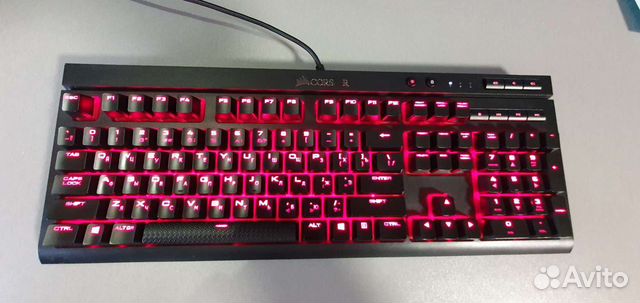 Игровая механическая клавиатура corsair K68