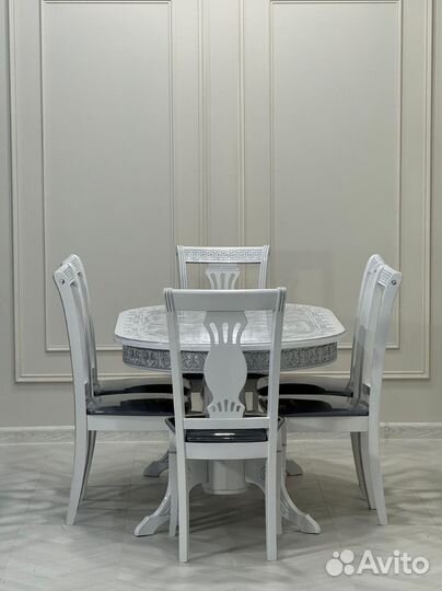 Стол и стулья от производителя. В наличии