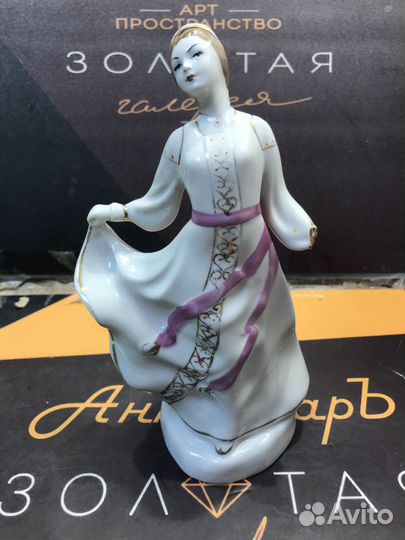 Статуэтка танец барановка в Рестоврацию