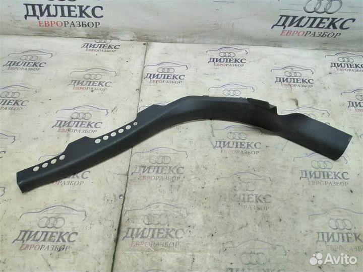 Накладка порога (внутренняя) задняя правая Audi A