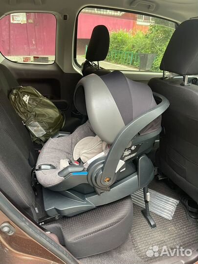 Автолюлька stokke с базой