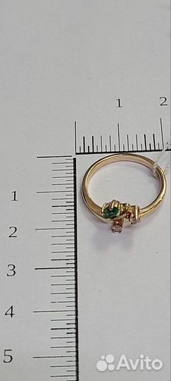 Золотое кольцо с камнем 0р