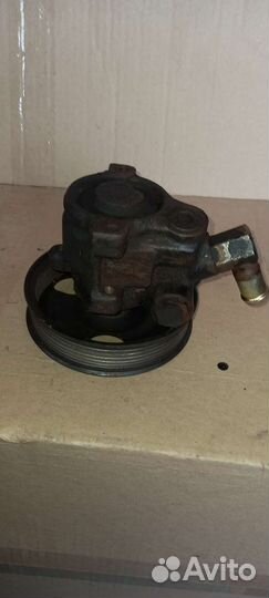 Насос гидроусилителя руля Ford Mondeo1 93bb3a733ab