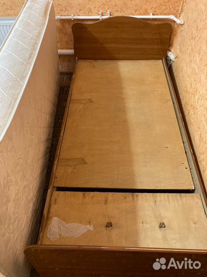 Кровать с матрасом бу