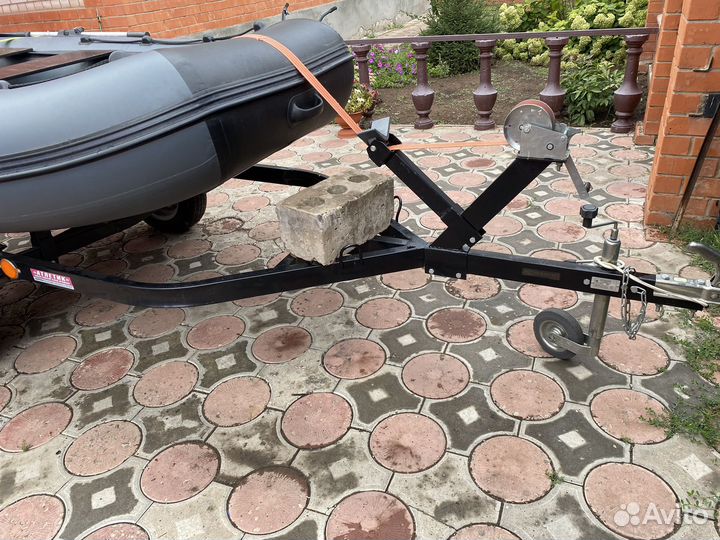 Продам лодку + мотор + прицеп