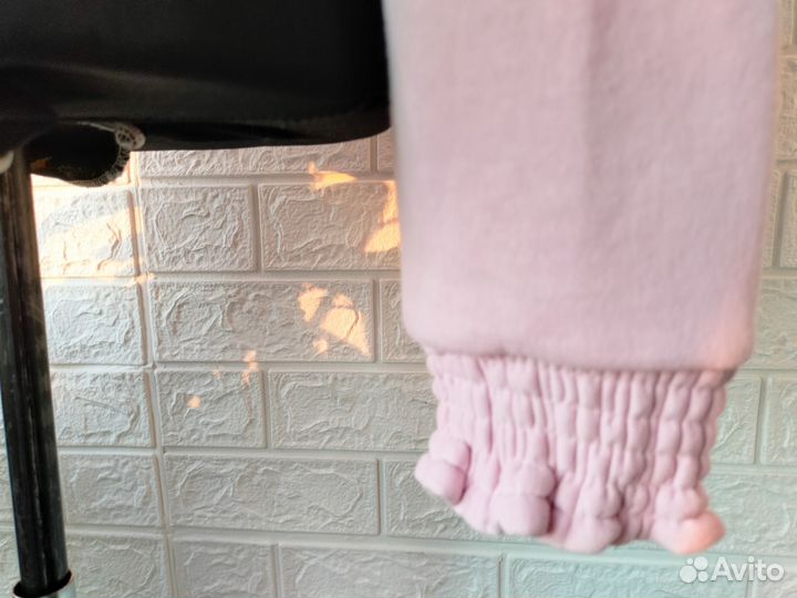 Укороченный розовый свитшот 46 48