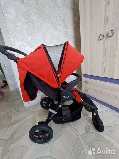 Прогулочная коляска britax