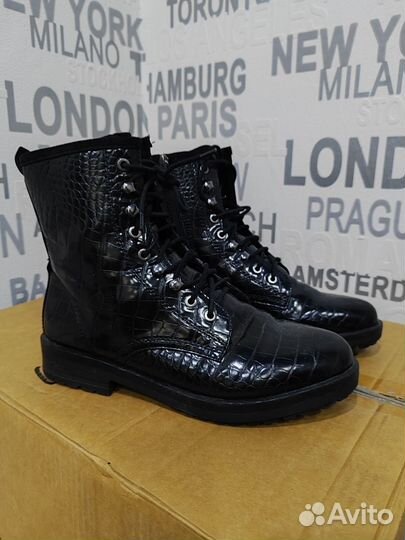 Ботинки женские Tamaris