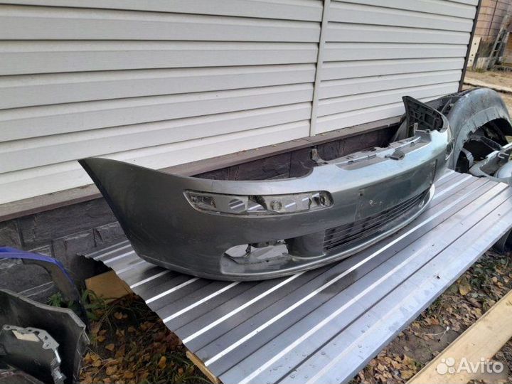 Бампер передний Volkswagen Golf 5 2007