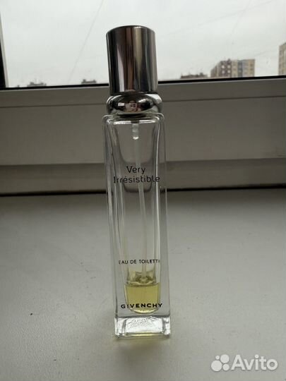 Givenchy very irresistible
