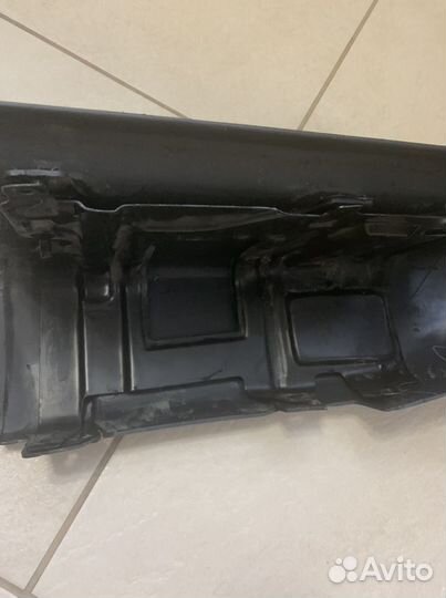 Клык бампера Toyota Land Cruiser 80