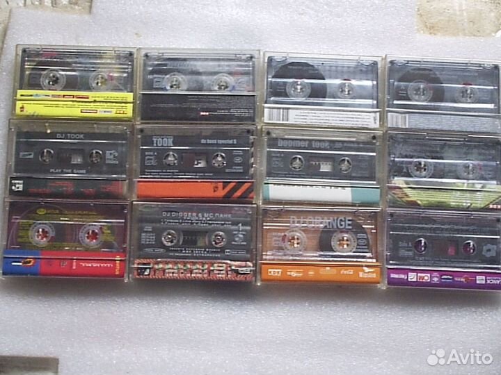 4. Студийные аудиокасcеты электронной музыки