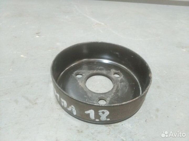 Шкив помпы Ford Focus 2 1.8 2005-2011