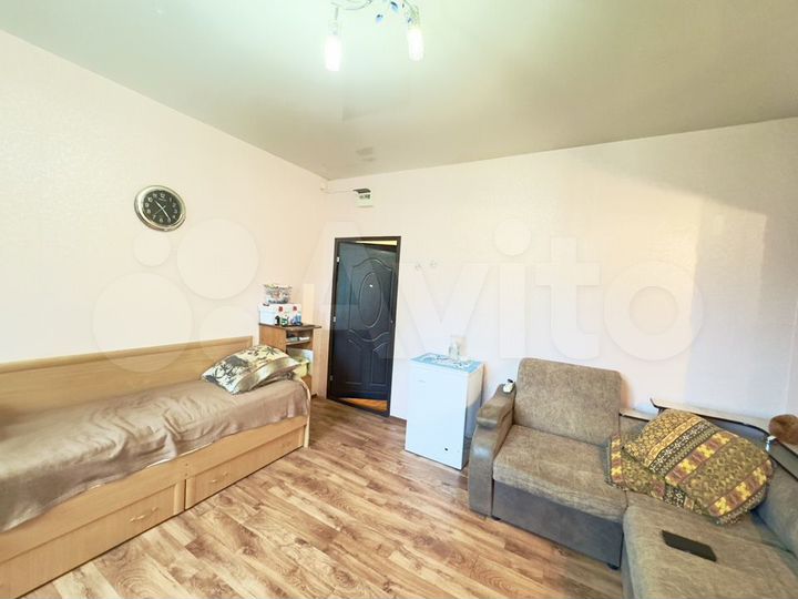 Комната 15,7 м² в 3-к., 1/2 эт.