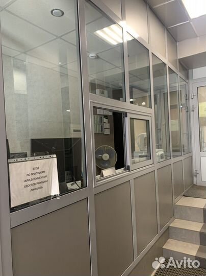 Охранник вахтер