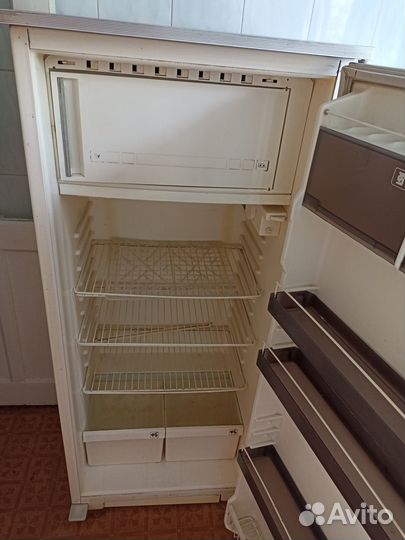 Холодильник б/у в рабочем состоянии