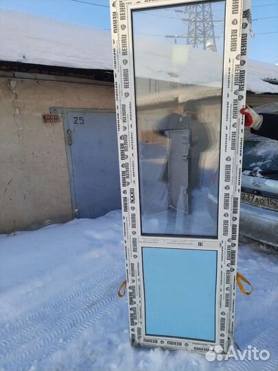 Пластиковая дверь и окна