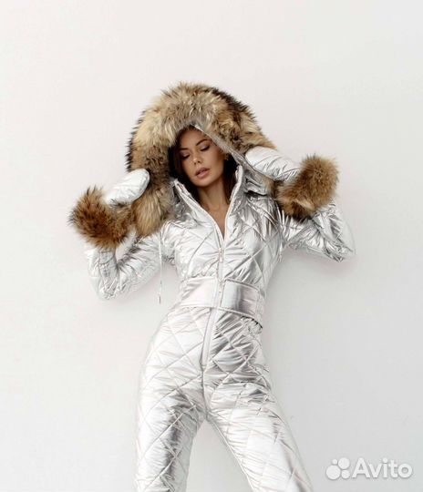 Зимний комбинезон. Женский костюм