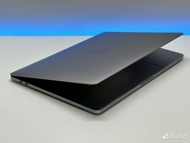 Macbook Pro 13 2018 Touch Bar 16gb ram