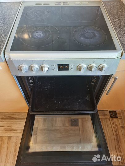 Плита электрическая Beko (стеклокерамика)