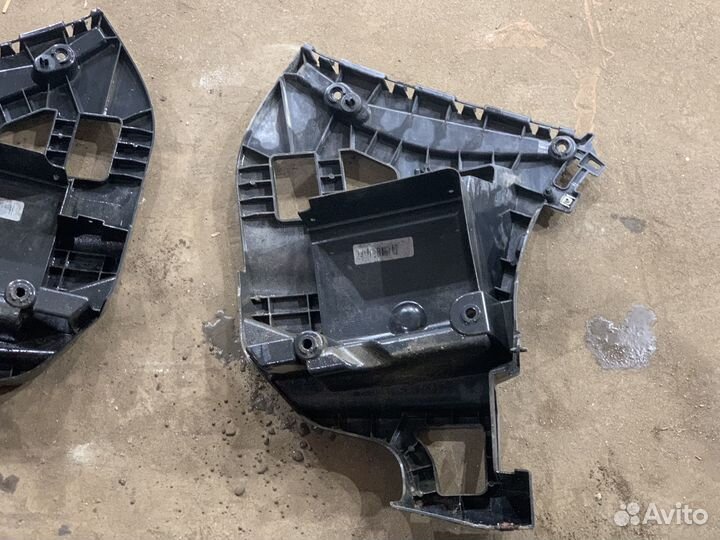 Боковой кронштейн заднего бампера BMW X6 F16