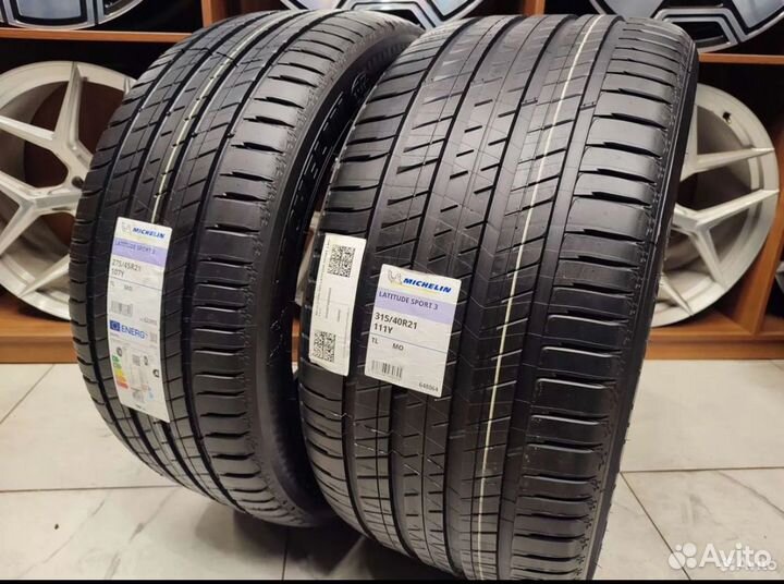 Michelin Latitude Sport 3 275/45 R21 и 315/40 R21 111Y